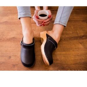 Vollsjo clogs/ Hanna andersson clogs size 42